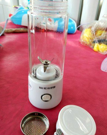 麦可酷榨汁机怎么样是哪国牌子多少钱一台，榨汁杯m9效果展示