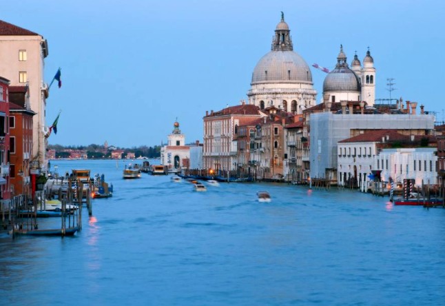 意大利必去三大景点 水城威尼斯必去，你最喜欢哪一个城市